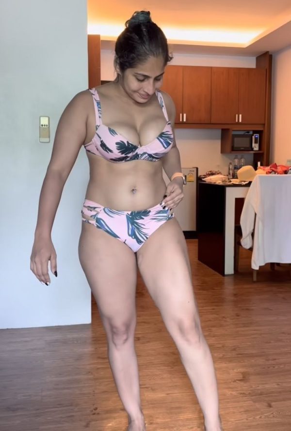 Diya call girl