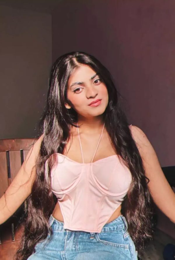 Riya roy