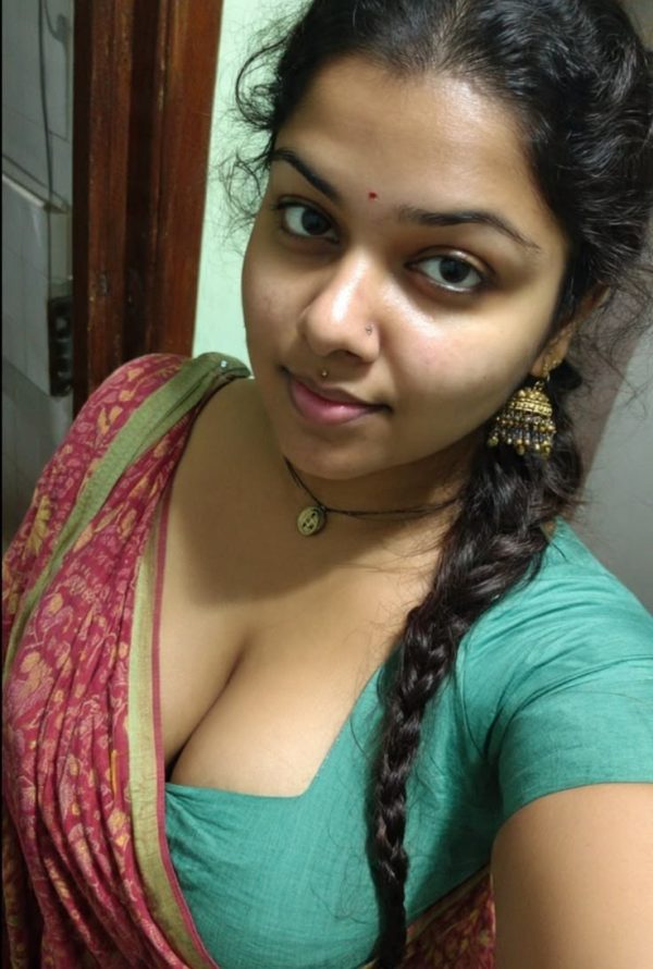 Diya call girl